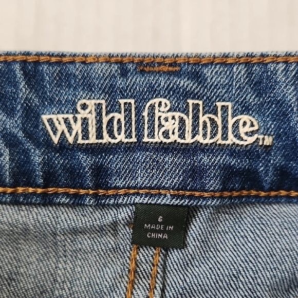 Wild Fable Denim Mini Skirt Sz: 6 Distressed 5 pocket Summer Festival Concert - Picture 2 of 14